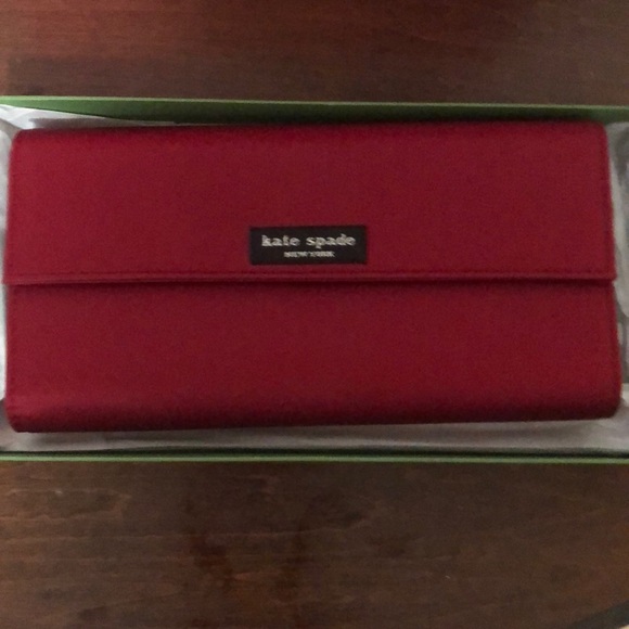 KATE SPADE WALLET NEW - Picture 3 of 6
